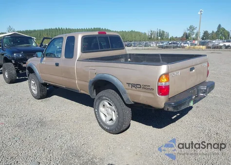 2001 Toyota Tacoma Base V6 from USA, damaged, VIN 5TEWN72N81Z879407